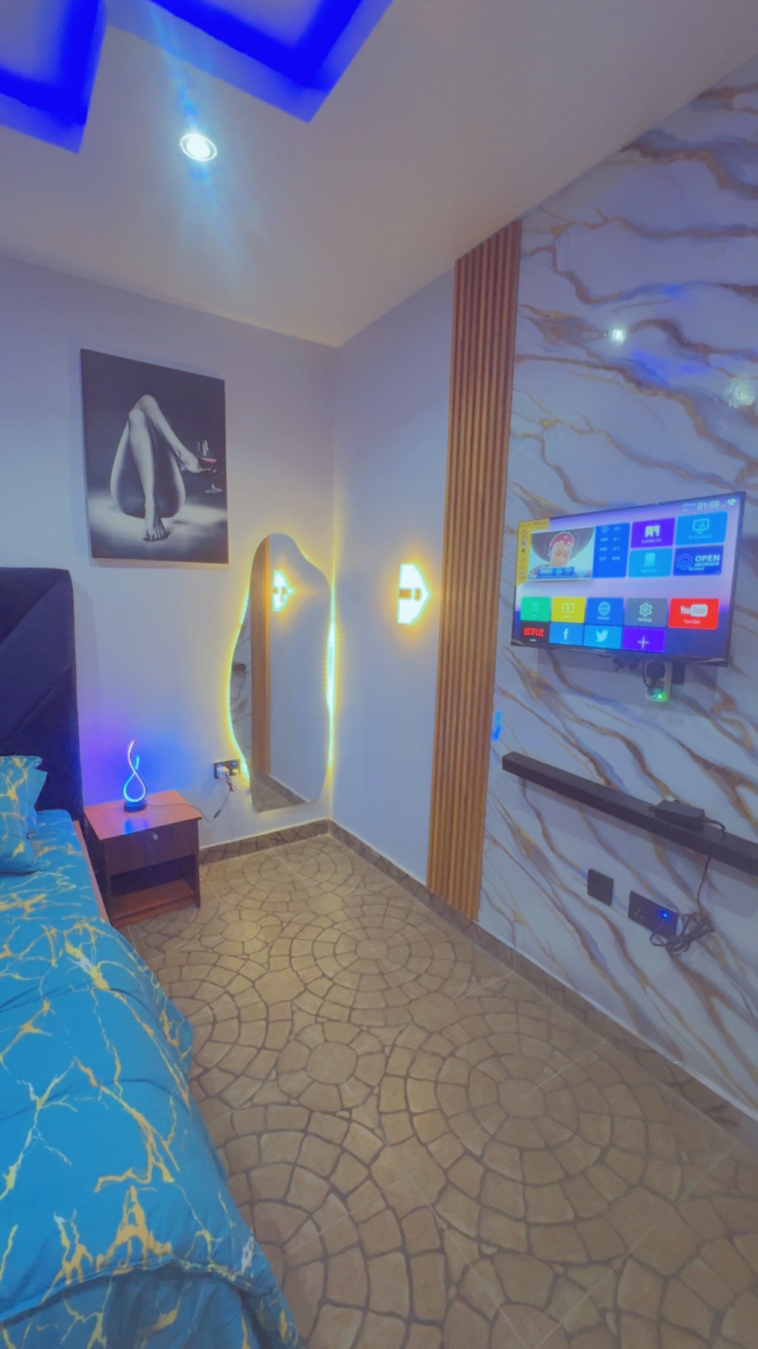 Crystal Inn Room
